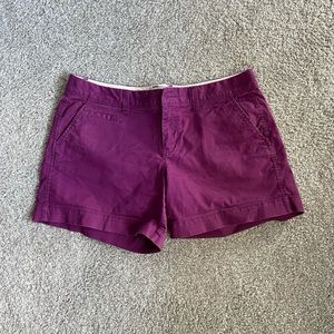 Old Navy 5inch perfect Khaki Shorts in Magenta